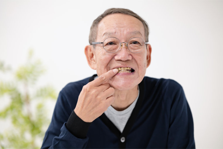 Common Oral and Dental Issues in Seniors